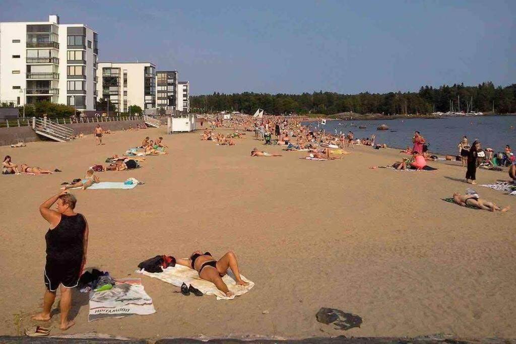 Meren Laeheisyydessae Iso Yksioe Helsinki Kültér fotó